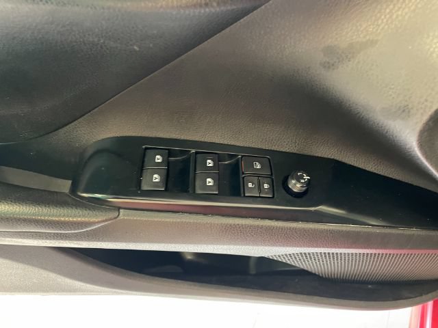 Used 2020 Toyota Camry SE FWD image 10