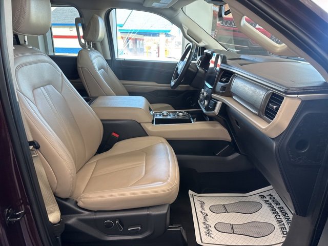 Used 2024 Ford Expedition Max Limited image 14