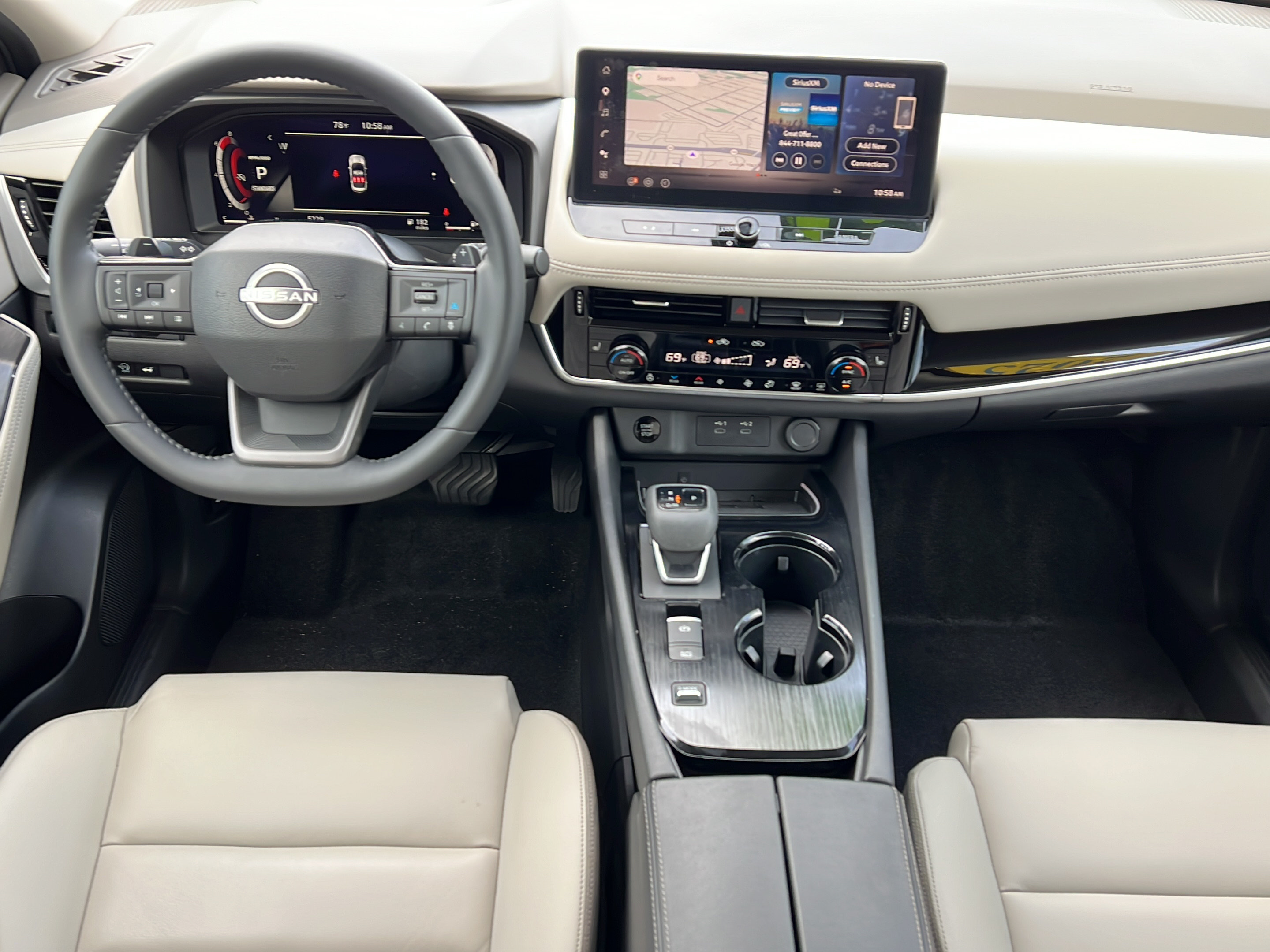 Used 2025 Nissan Rogue SL w/ SL Premium Package FWD image 11