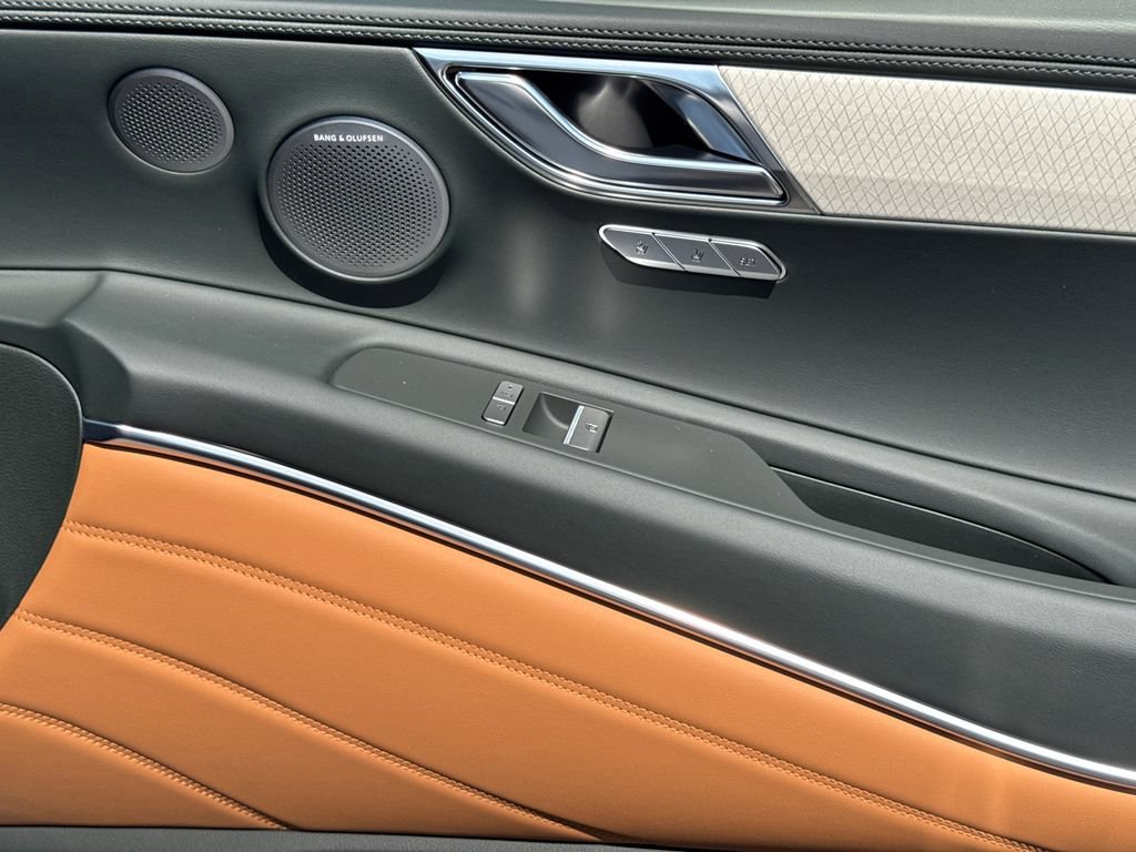 New 2027 Genesis GV80 3.5T Prestige AWD/4WD image 16