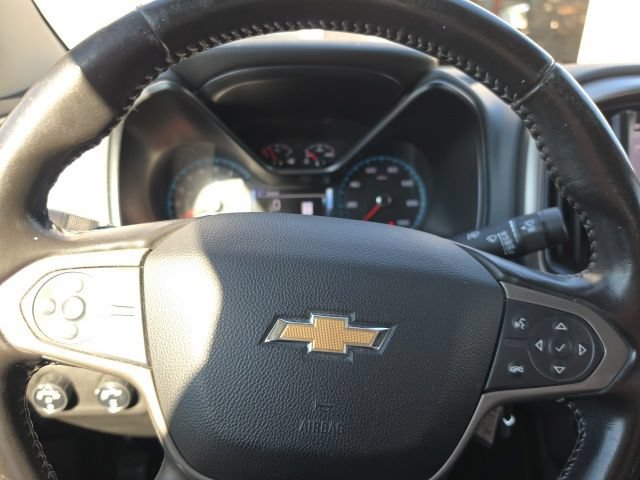 Used 2018 Chevrolet Colorado Z71 w/ Z71 Midnight Edition AWD/4WD image 5