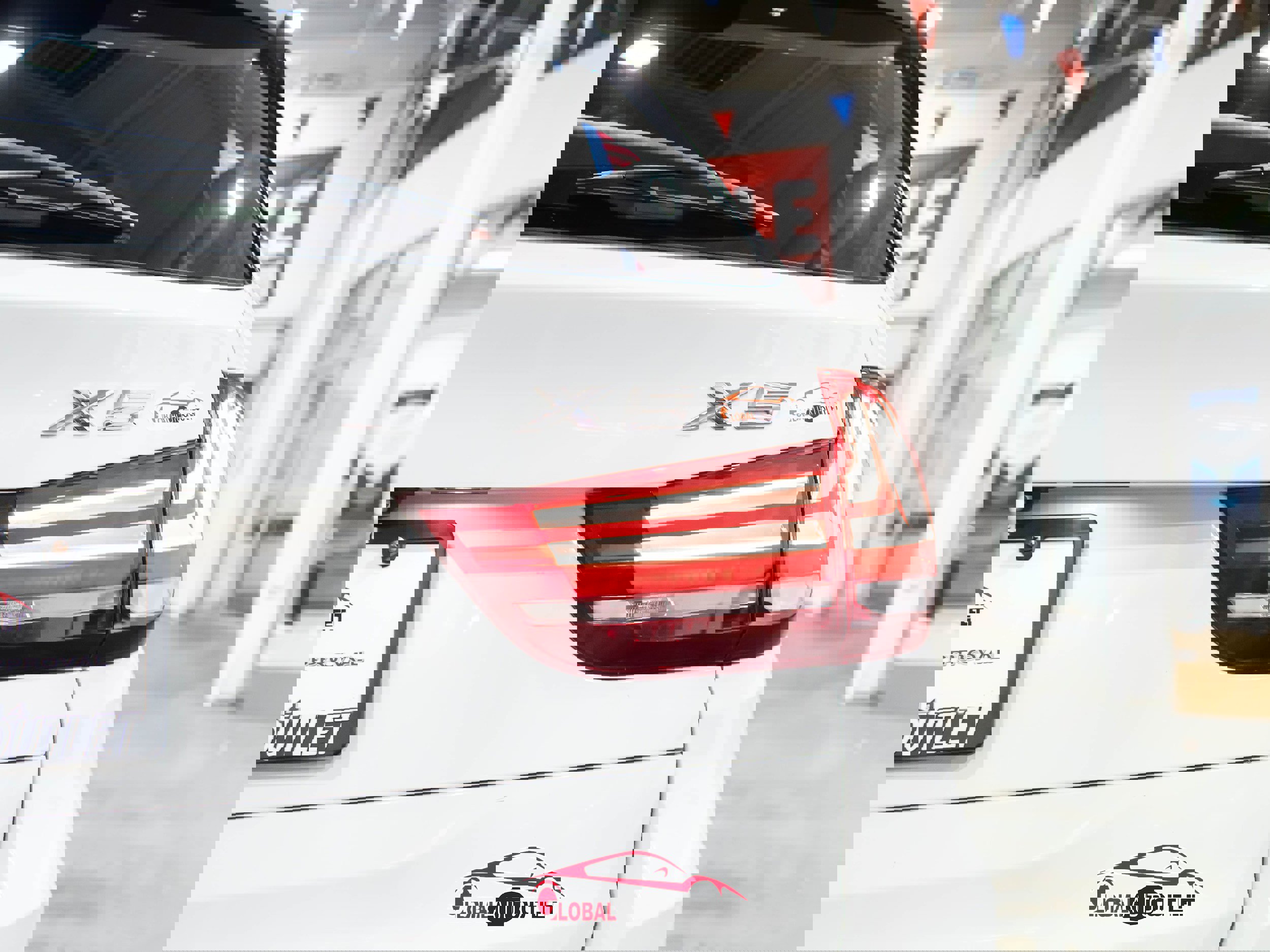 Used 2017 BMW X5 xDrive35i w/ M Sport Package image 51