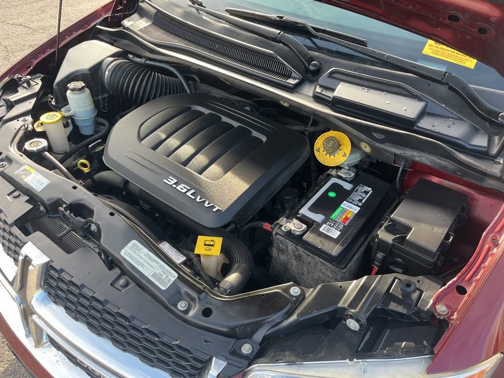 Used 2018 Dodge Grand Caravan SE image 12