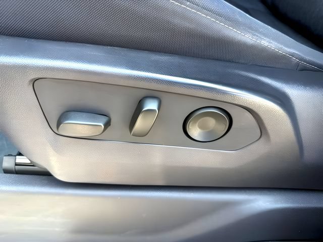 Used 2024 Chevrolet Silverado 1500 LT AWD/4WD image 16