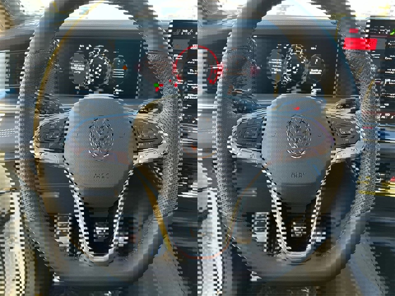 New 2026 Volkswagen Tiguan SE R-Line image 19