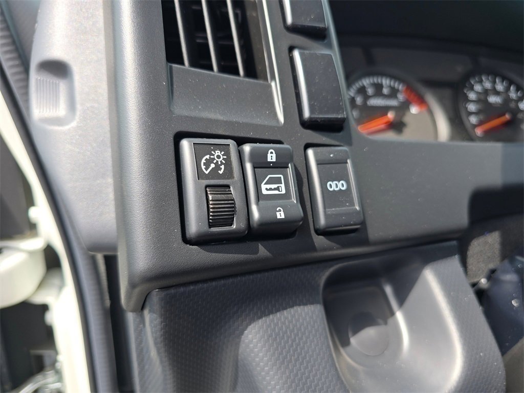 New 2024 Chevrolet Low Cab Forward image 17