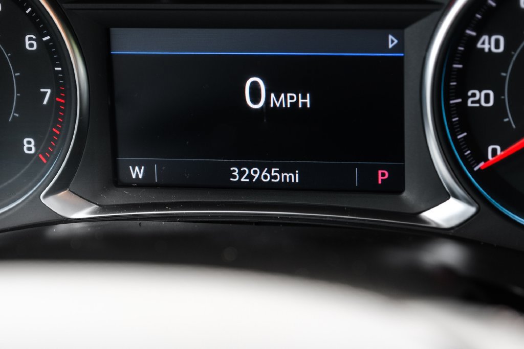 Used 2023 Chevrolet Traverse LT AWD/4WD image 18