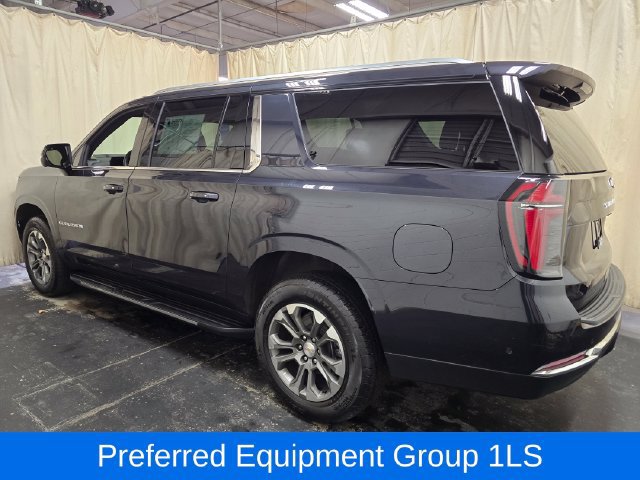 Used 2025 Chevrolet Suburban LS AWD/4WD image 10