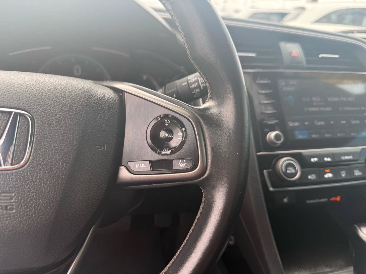 Used 2019 Honda Civic EX-L image 17