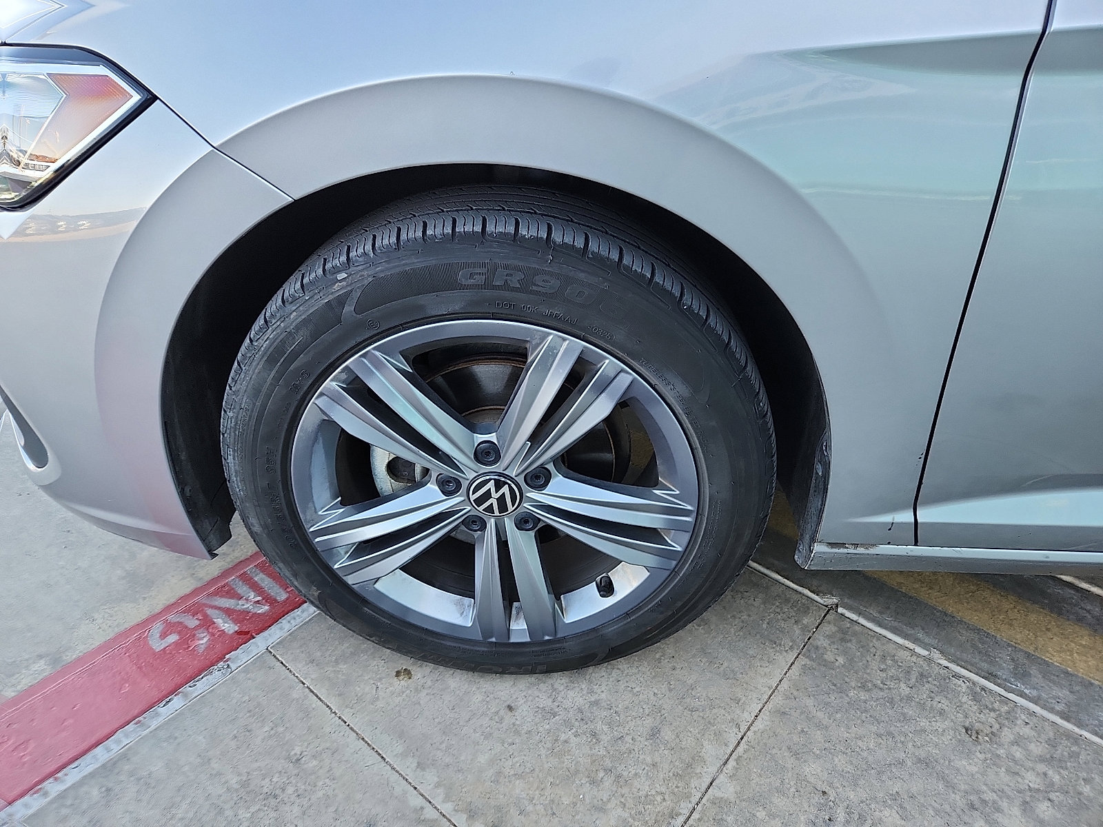 Certified 2024 Volkswagen Jetta SE image 9