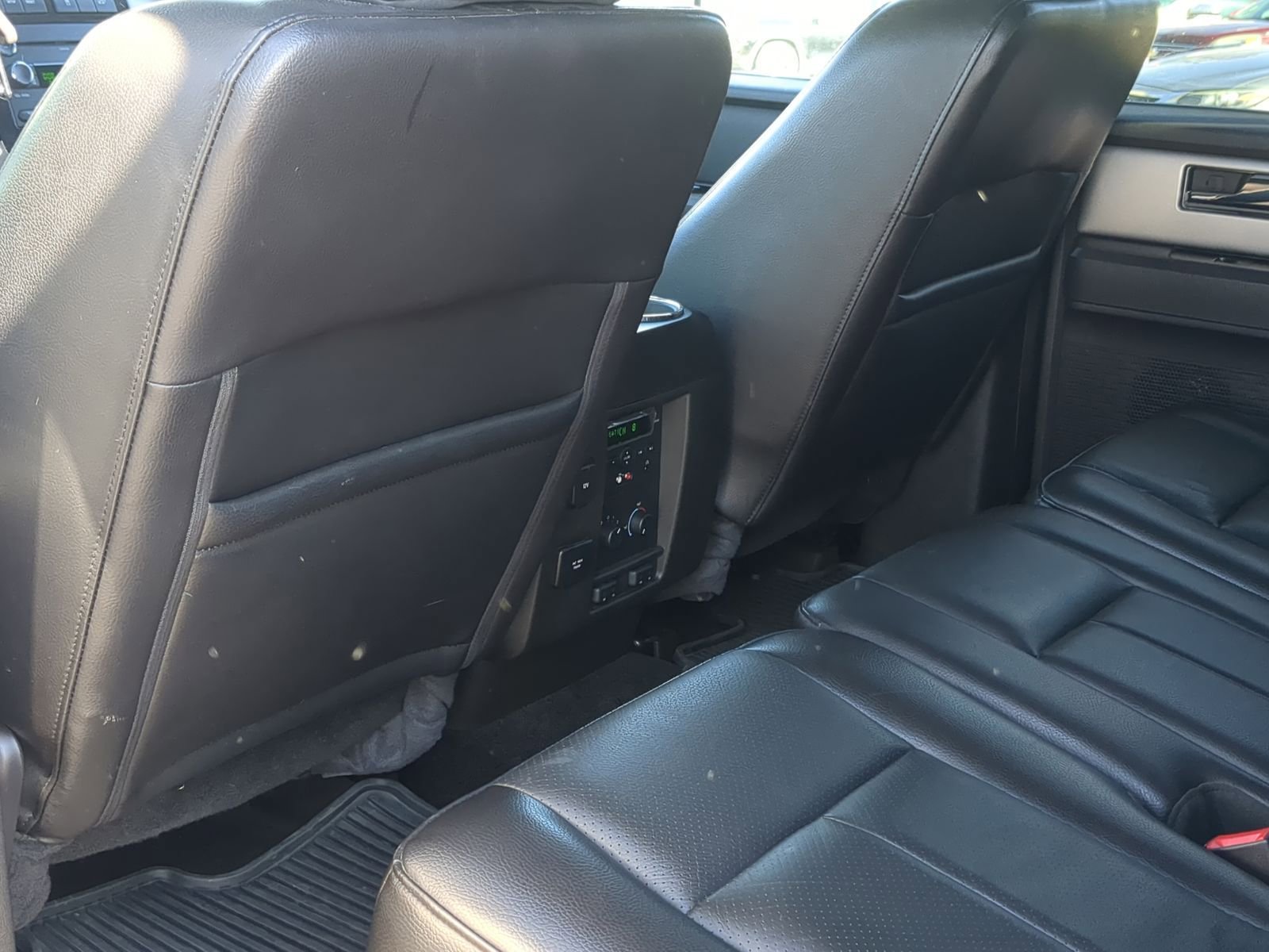 Used 2011 Ford Expedition Limited image 22