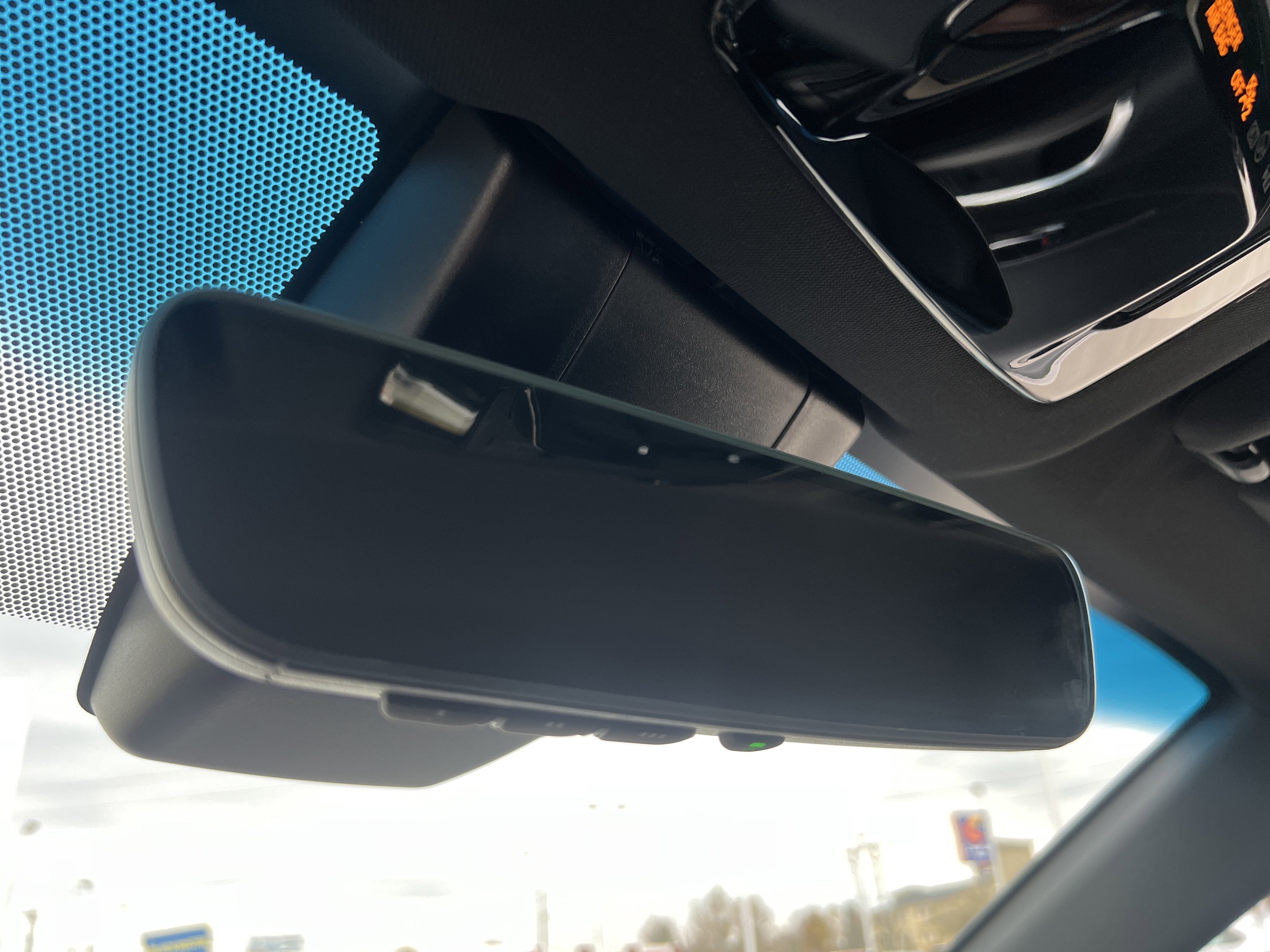 Certified 2024 Toyota Venza XLE image 38