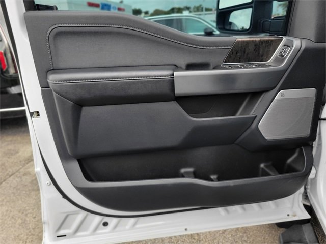 Used 2024 Ford F450 Lariat image 15