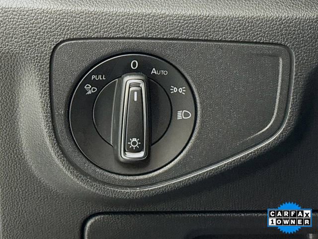 Used 2023 Volkswagen Atlas Cross Sport SE image 10