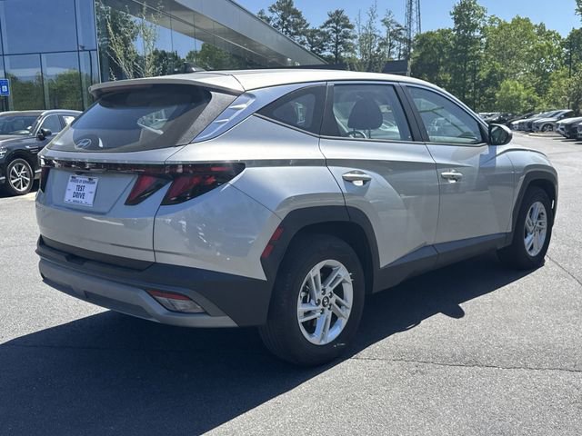Certified 2025 Hyundai Tucson SE image 7