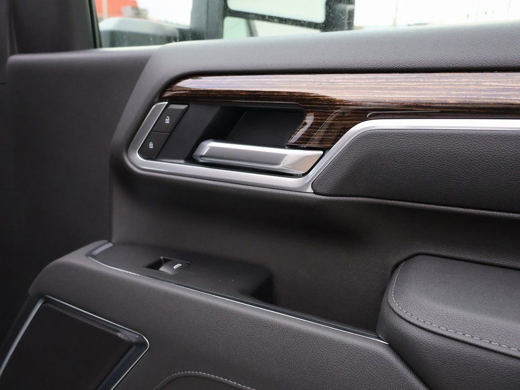 New 2026 GMC Sierra 2500 SLE image 8