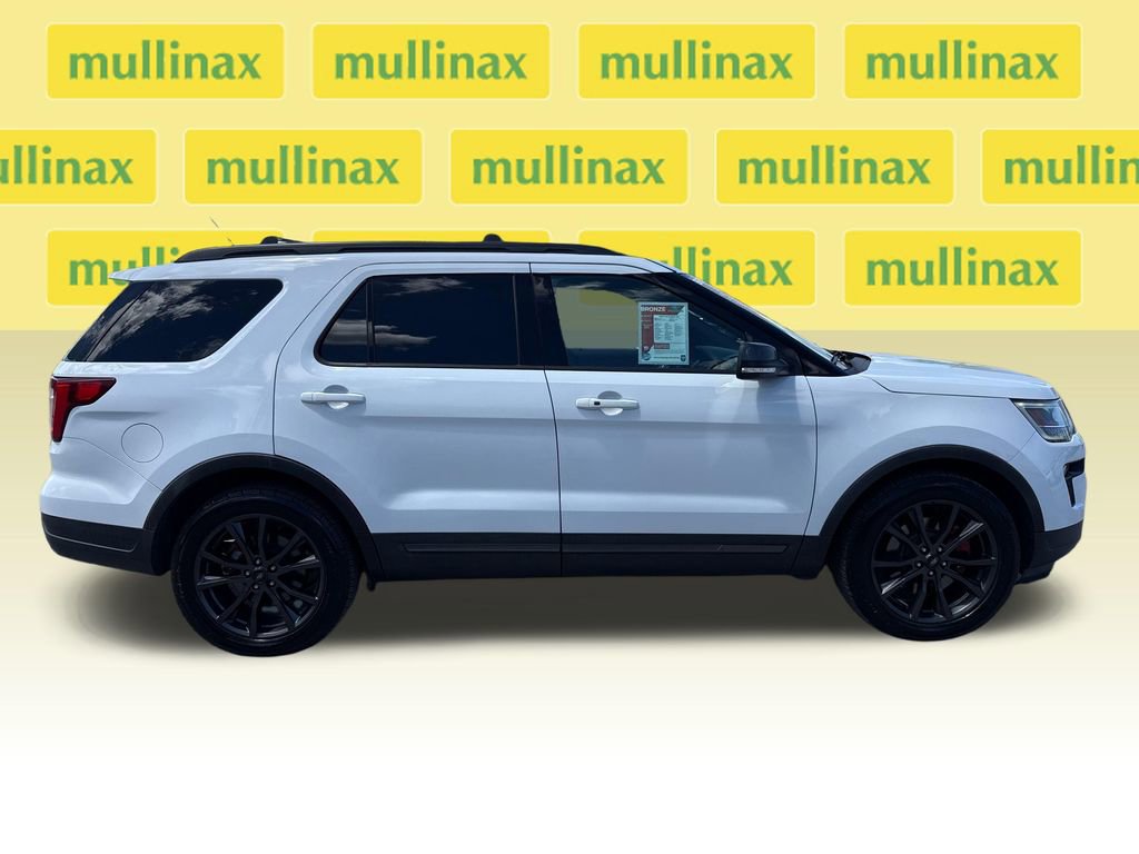 Used 2019 Ford Explorer XLT w/ Equipment Group 202A image 2