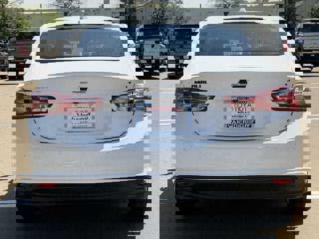 Used 2024 Chevrolet Malibu LT w/ Sport Edition image 5