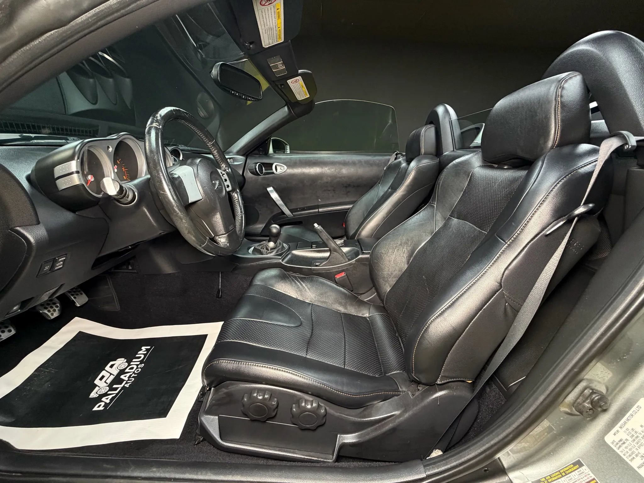 Used 2004 Nissan 350Z Touring image 35