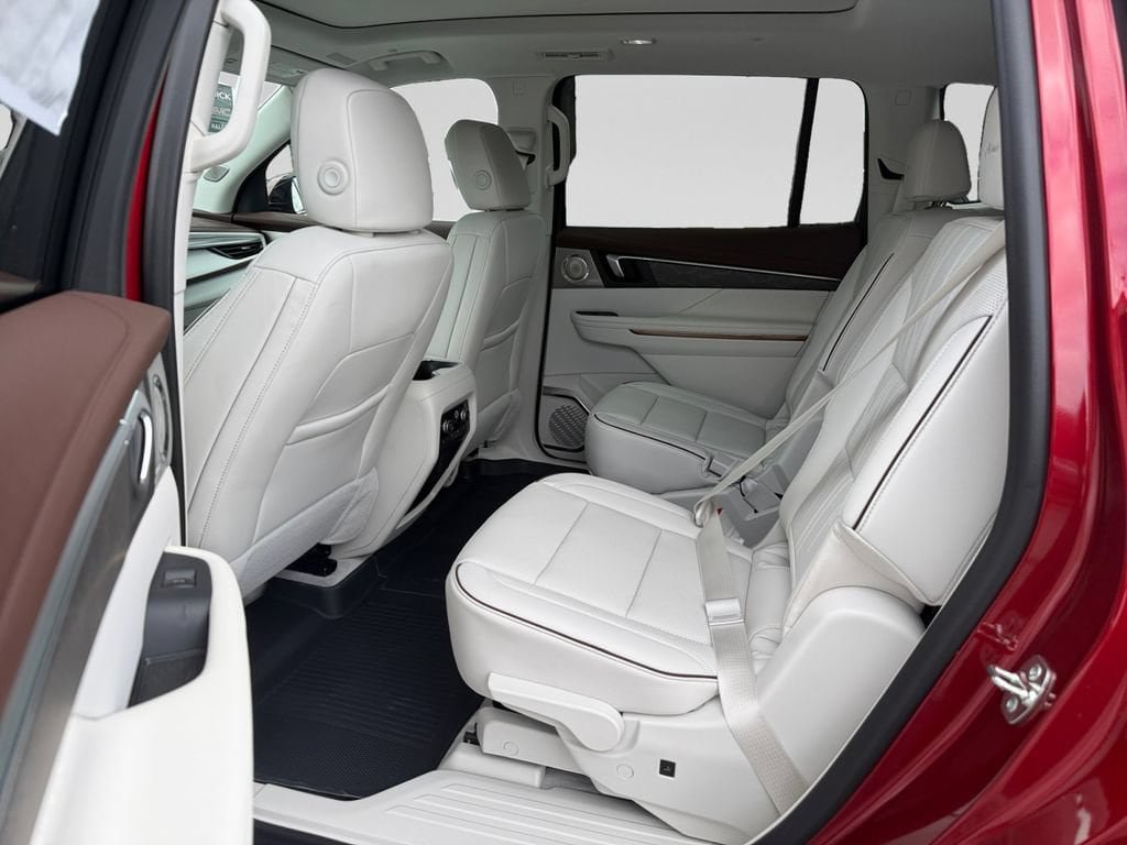 New 2026 Buick Enclave Avenir w/ Super Cruise Package FWD image 16