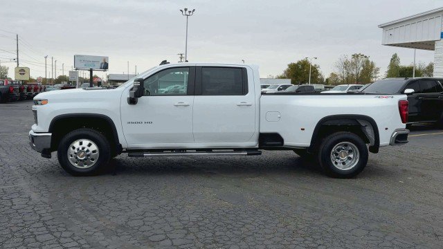 New 2026 Chevrolet Silverado 3500 LT w/ All Star Edition image 5