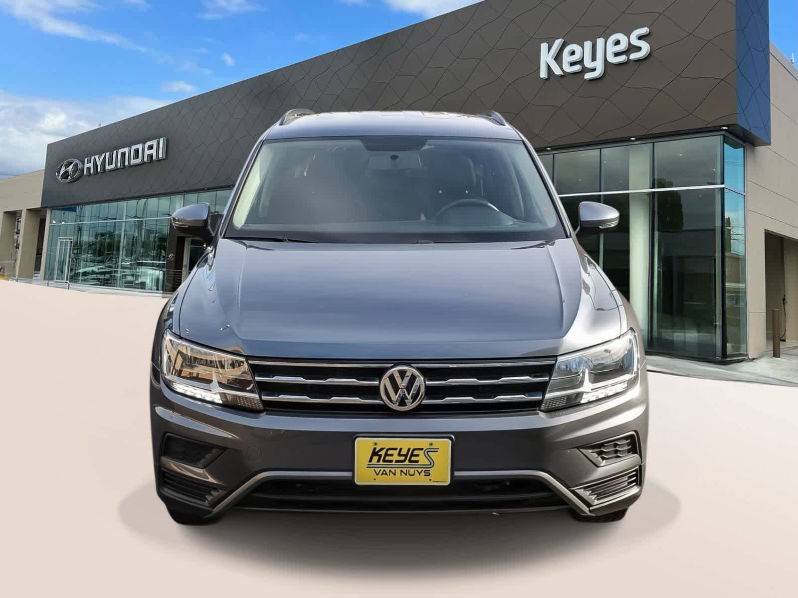 Used 2019 Volkswagen Tiguan S w/ Driver Assistance Package FWD image 2
