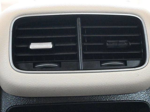 Used 2021 Mercedes-Benz GLE 350 w/ Premium Package image 10