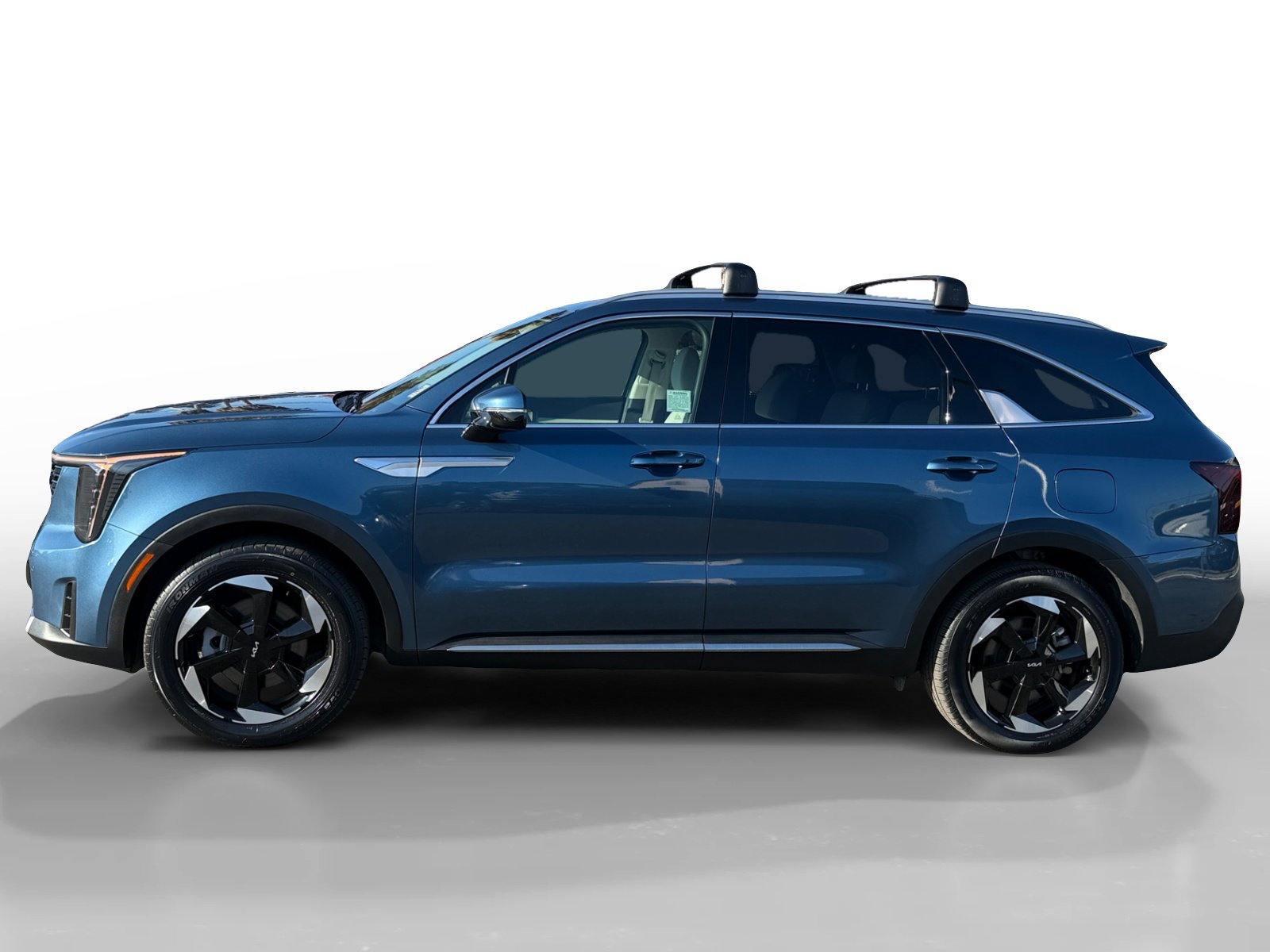 Certified 2025 Kia Sorento EX image 2