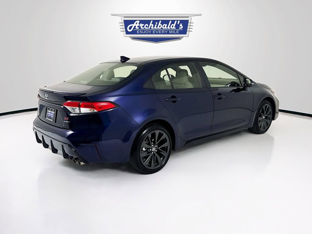Used 2025 Toyota Corolla SE w/ Convenience Package image 8