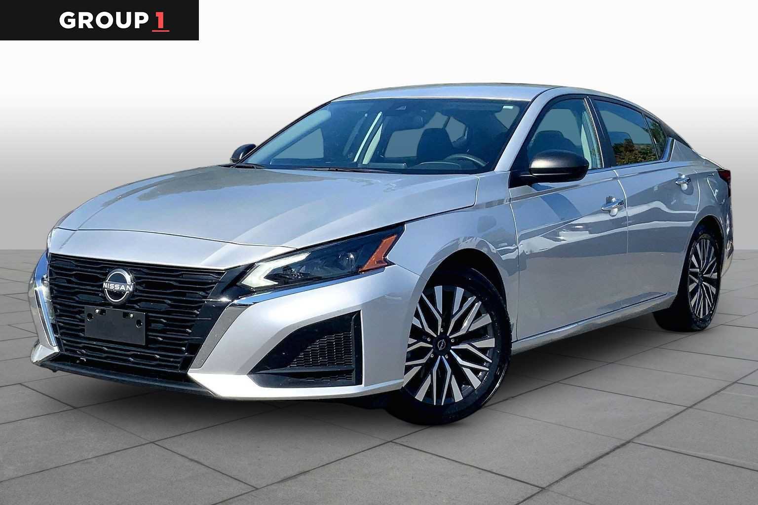 Used 2024 Nissan Altima 2.5 SV