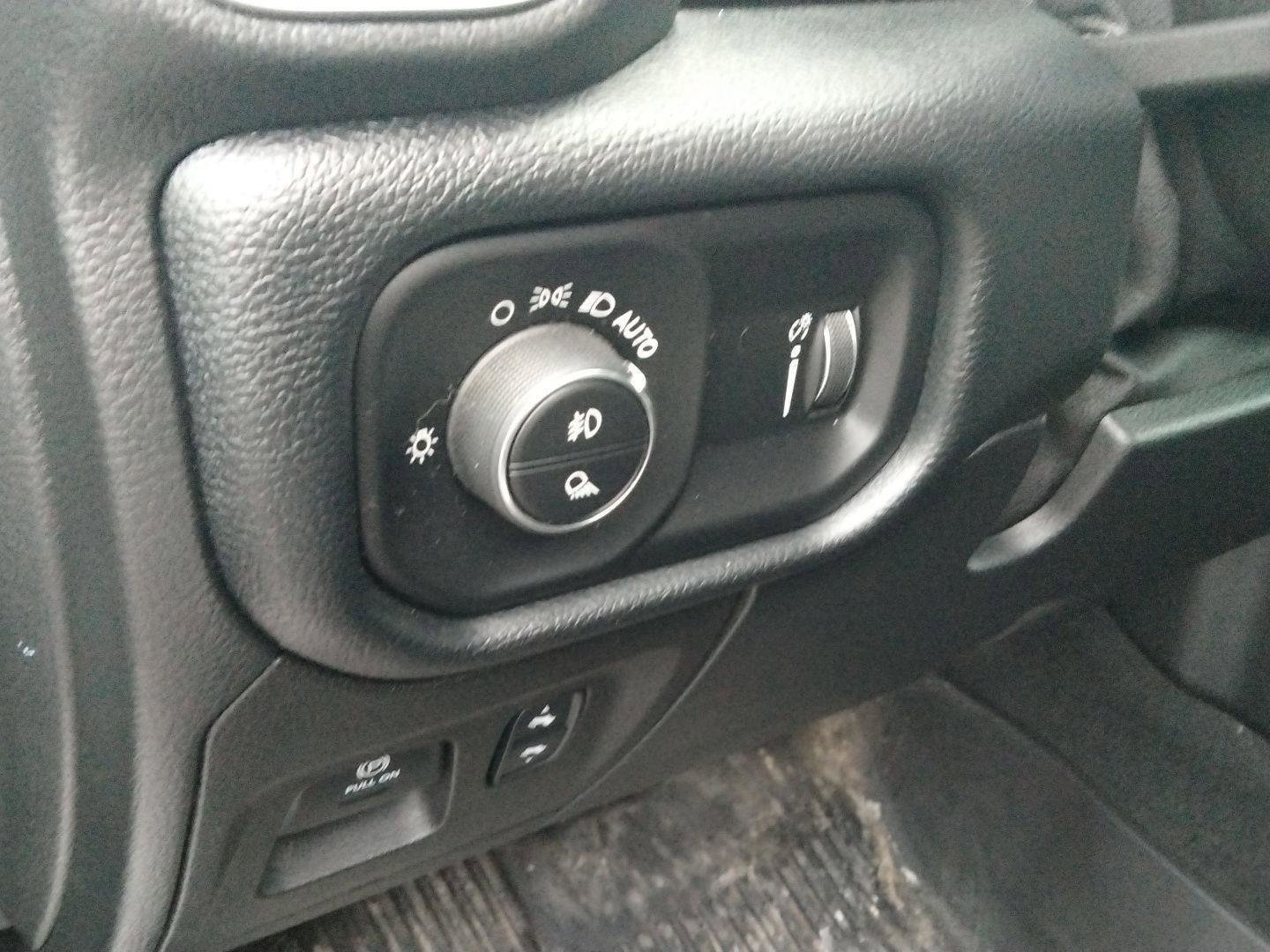 Used 2021 RAM 1500 Big Horn image 16