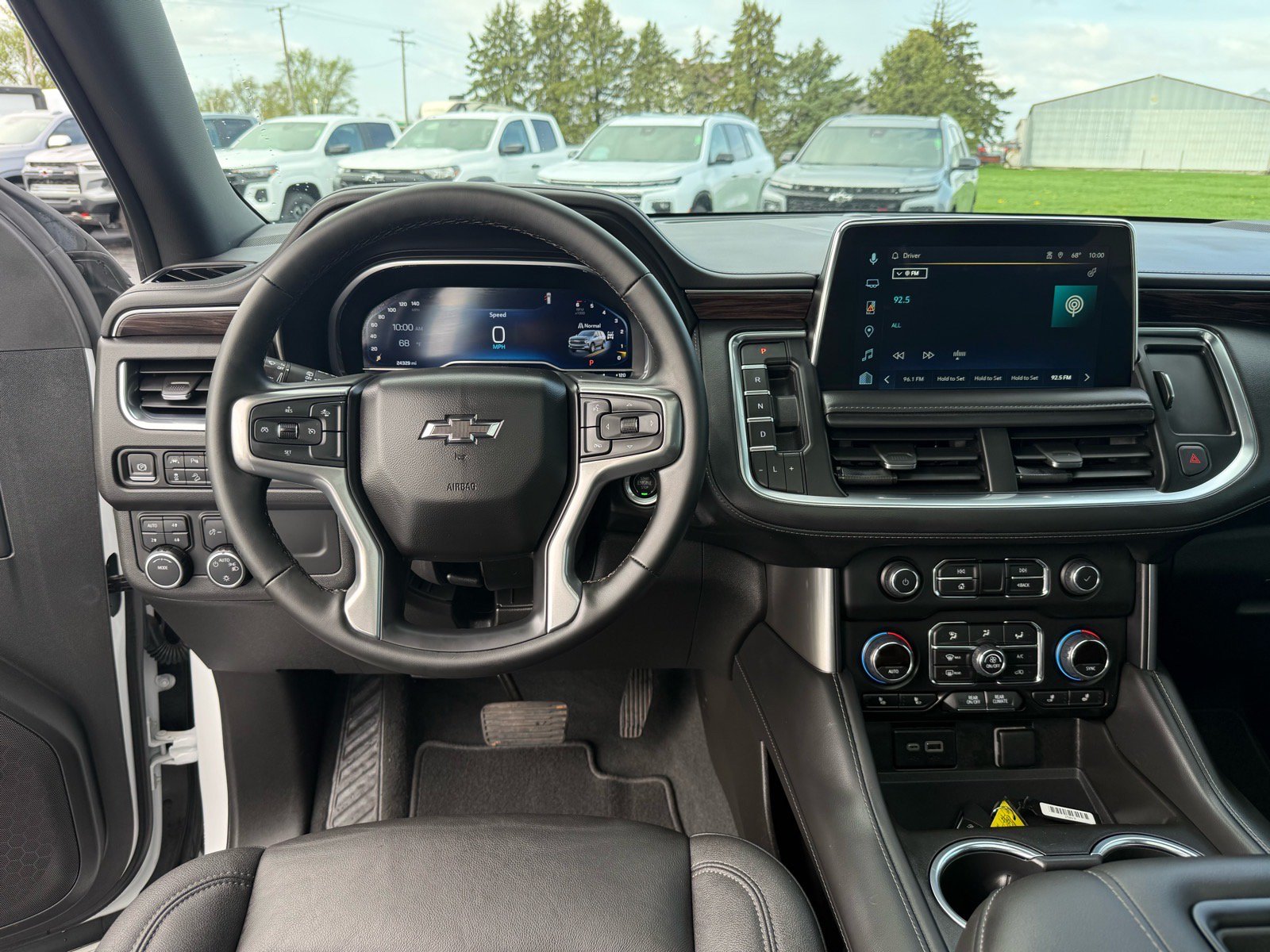 Used 2023 Chevrolet Tahoe Z71 AWD/4WD image 17