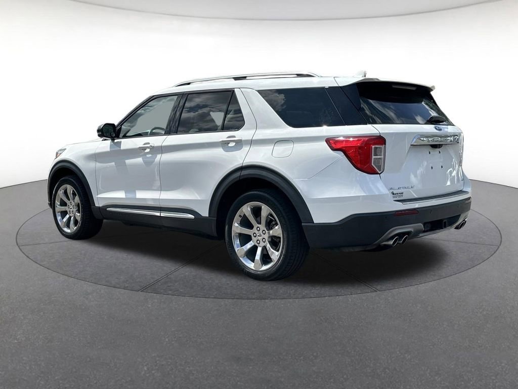 Used 2020 Ford Explorer Platinum w/ Premium Technology Package image 3