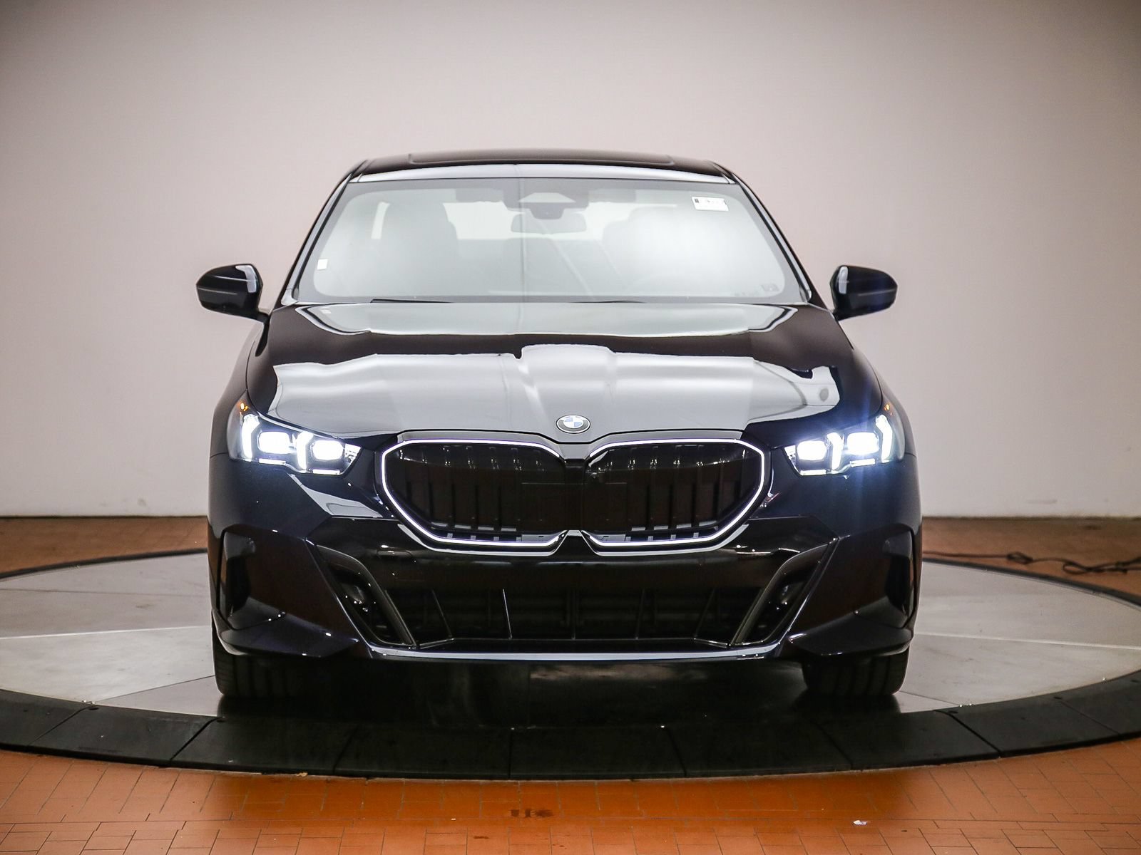 New 2027 BMW 530i RWD image 7