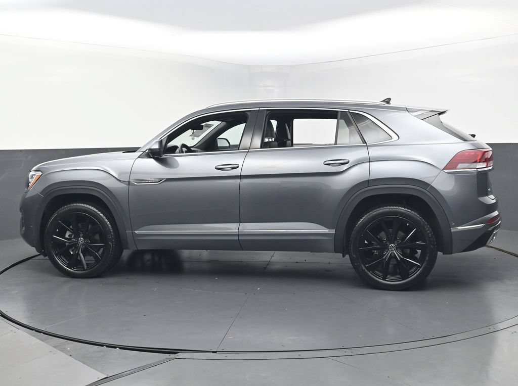 Used 2025 Volkswagen Atlas Cross Sport SEL Premium R-Line AWD/4WD image 8