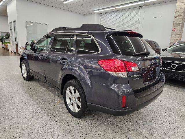 Used 2013 Subaru Outback 2.5i Premium AWD/4WD image 6