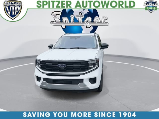Used 2025 Ford Expedition Max Platinum AWD/4WD image 3