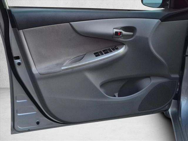 Used 2011 Toyota Corolla LE FWD image 7
