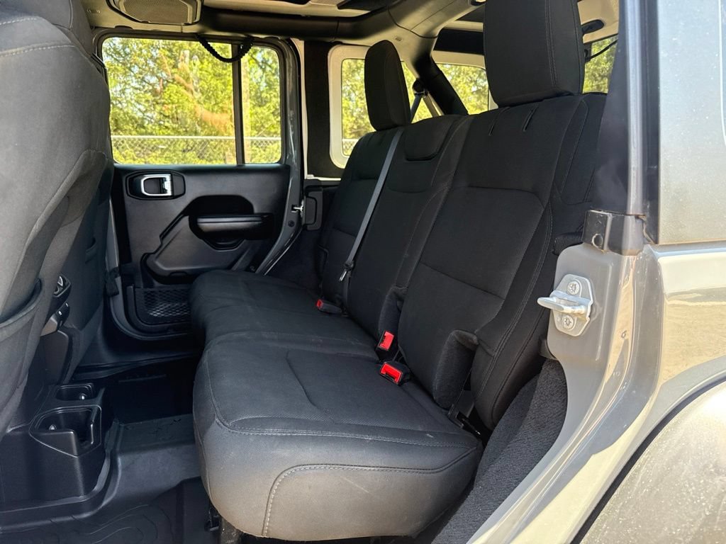 Used 2021 Jeep Wrangler Unlimited Sport AWD/4WD image 30