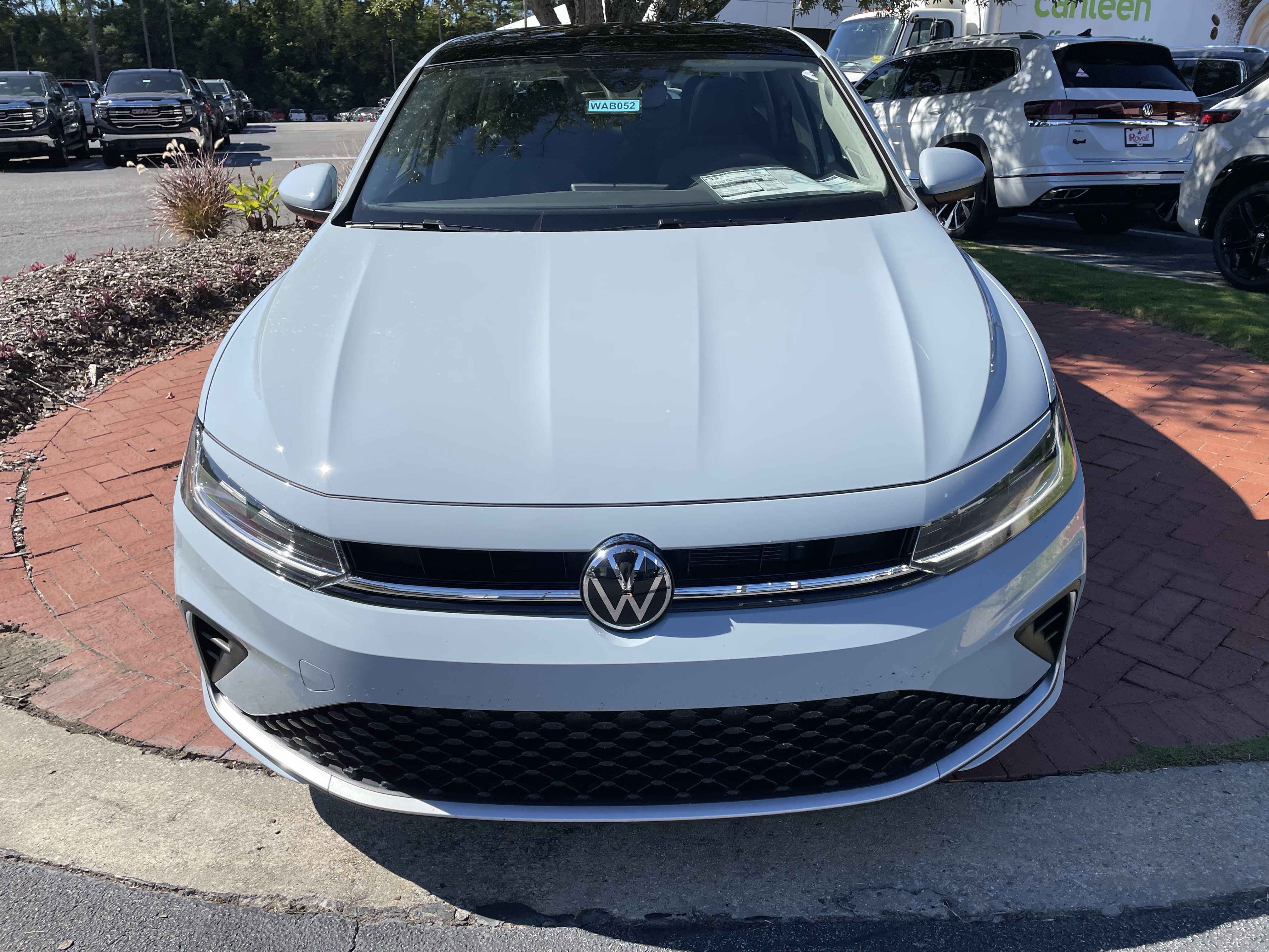 New 2026 Volkswagen Jetta SE FWD image 2