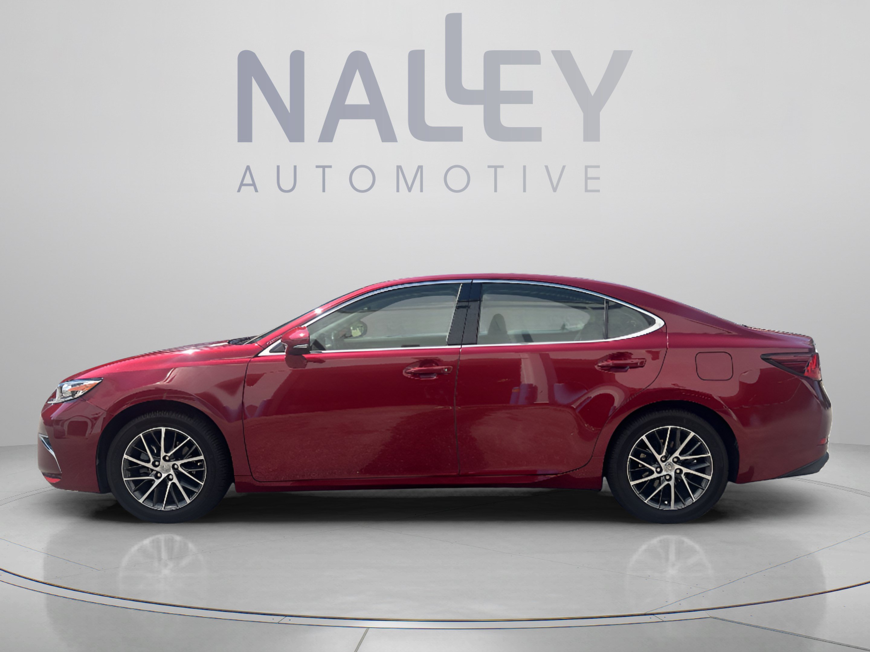 Used 2016 Lexus ES 350 w/ Luxury Package w/Wood Trim FWD image 2