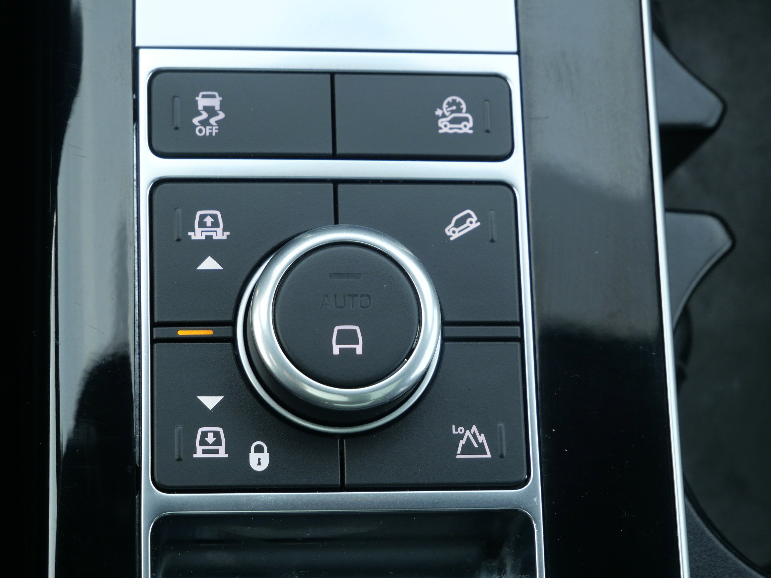 Used 2021 Land Rover Range Rover P525 Westminster Edition LWB image 33