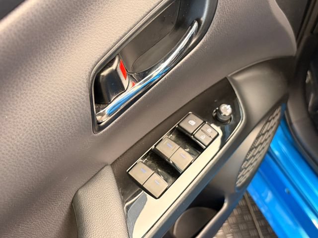 Used 2020 Toyota Prius Limited FWD image 11