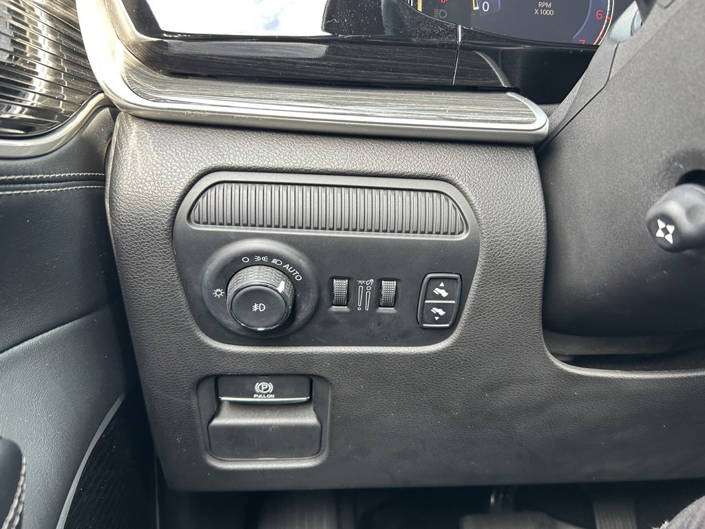 Used 2022 Jeep Wagoneer Series III w/ Premium Group I image 56