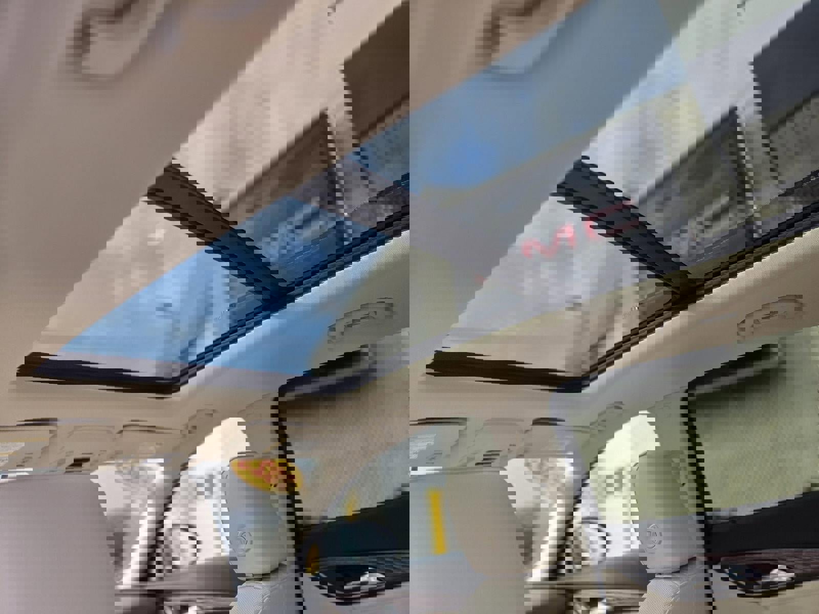 Certified 2023 Buick Envision Avenir image 31