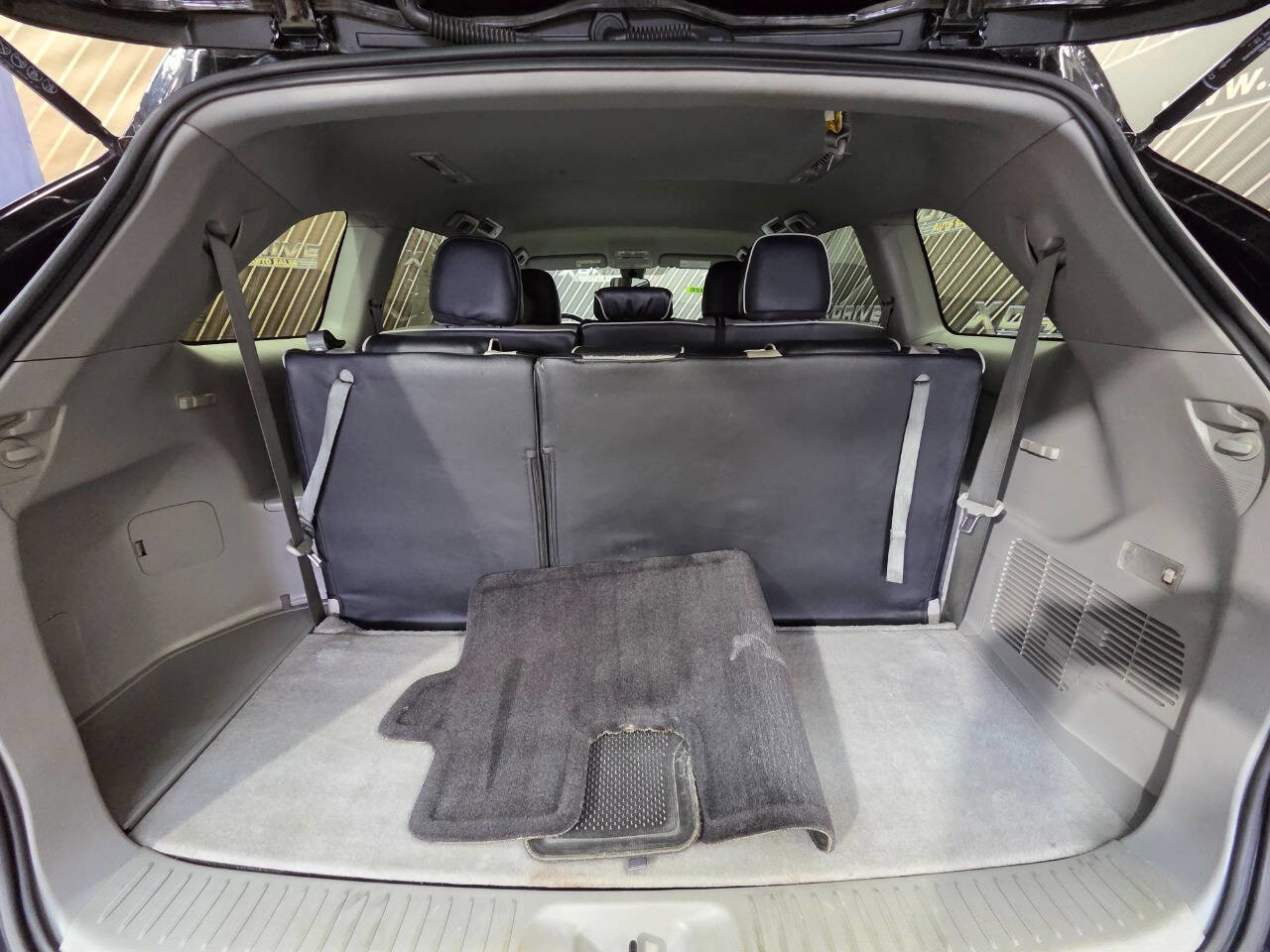 Used 2019 Toyota Highlander LE image 28