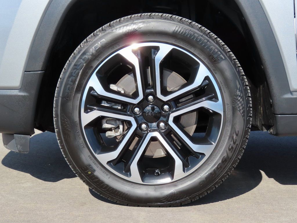 Certified 2023 Jeep Compass Limited AWD/4WD image 13