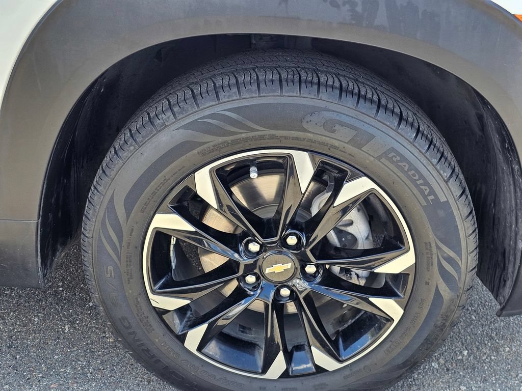 Used 2021 Chevrolet TrailBlazer LT w/ Premium Seating Package FWD image 7