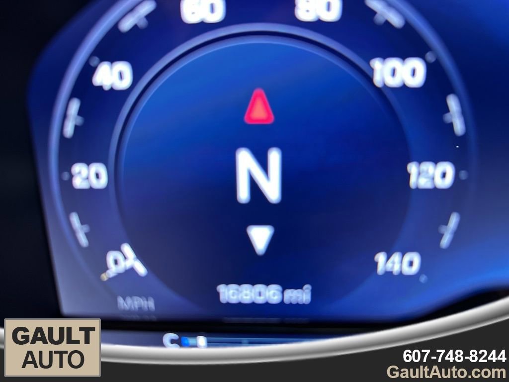 Used 2024 Chevrolet Silverado 1500 ZR2 image 10