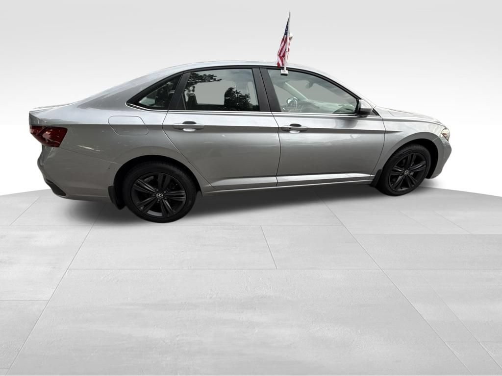 Used 2023 Volkswagen Jetta SE FWD image 6